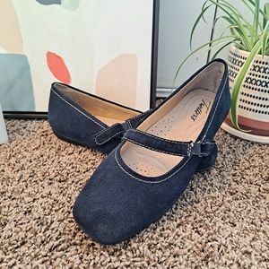 Trotters Navy Blue Simmy Suede Mary Jane size 7 LIKE NEW